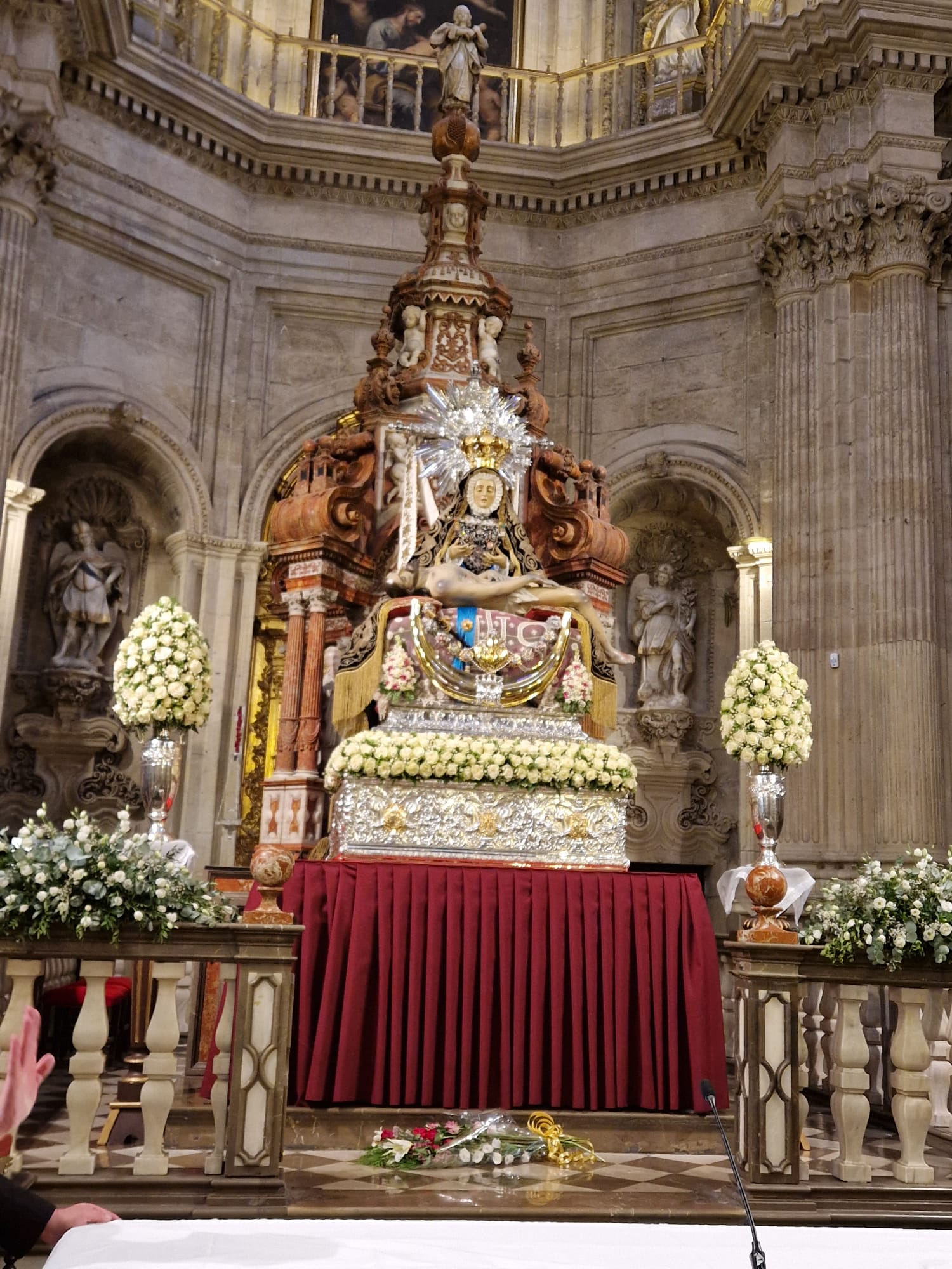 La Virgen de las Angustias ya se encuentra en la parroquia del Sagrario-Catedral